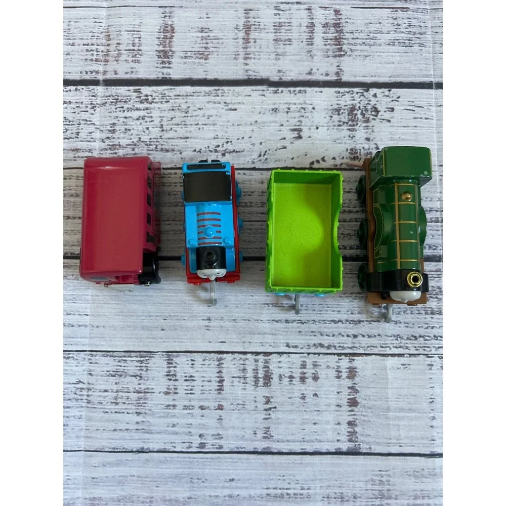 Mattel Thomas & Friends TrackMaster Diecast Thomas Emily Bertie Cargo Car Lot‎